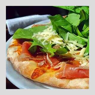 Parma (Rohschinken,Parmesan,Rucola)