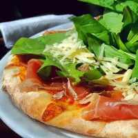 Parma (Rohschinken,Parmesan,Rucola)